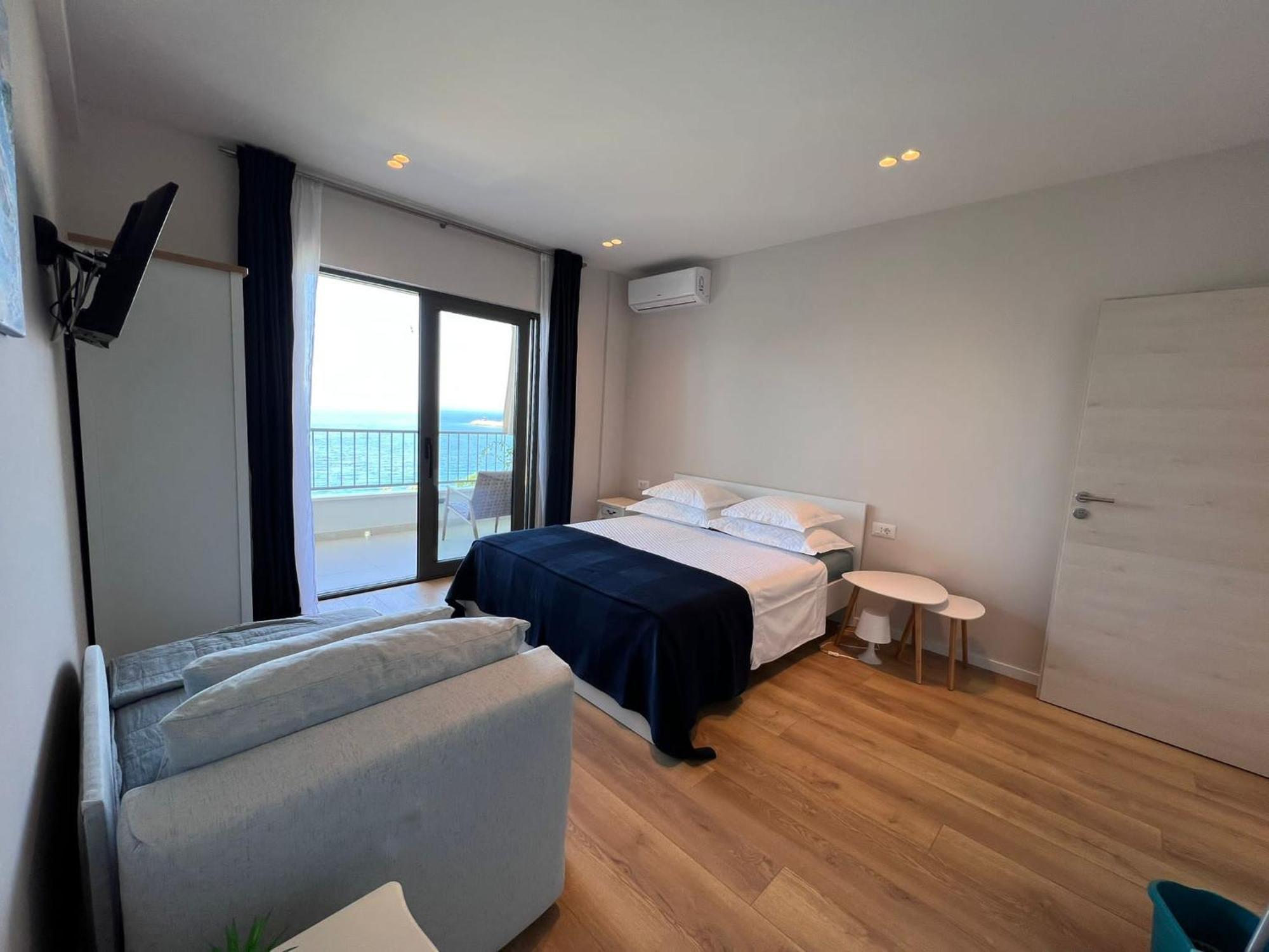Beachfront Comfort Apartments Sinajko Podgora Exterior foto