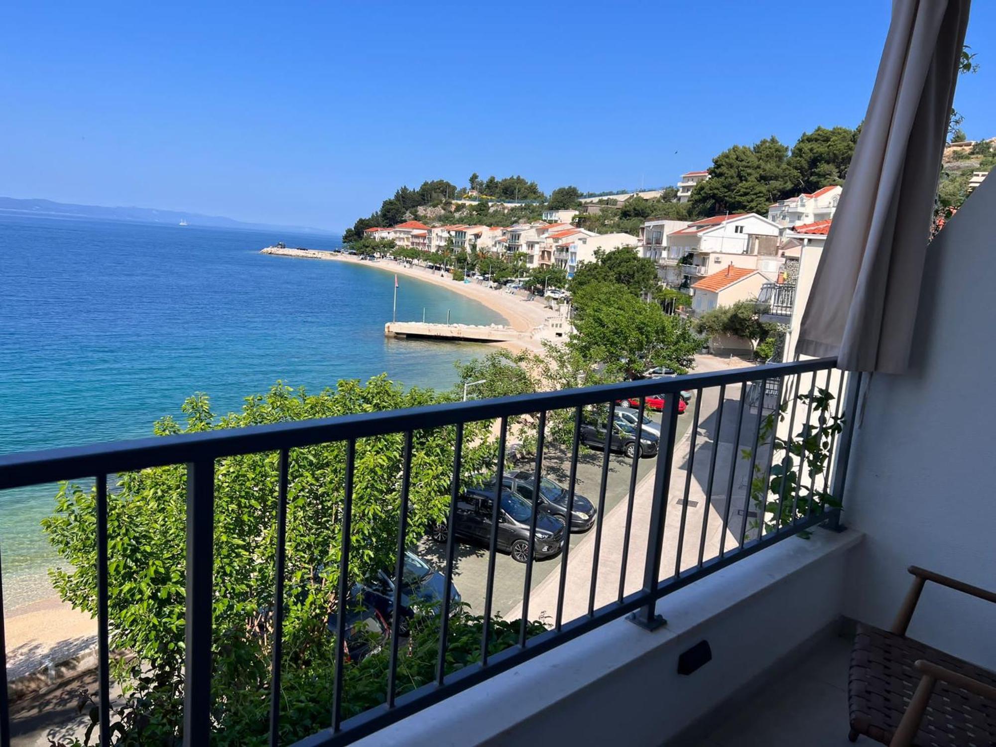 Beachfront Comfort Apartments Sinajko Podgora Exterior foto